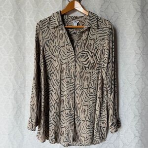 intro. L Tan Brown Black Animal Print Button Down Blouse Professional Preppy